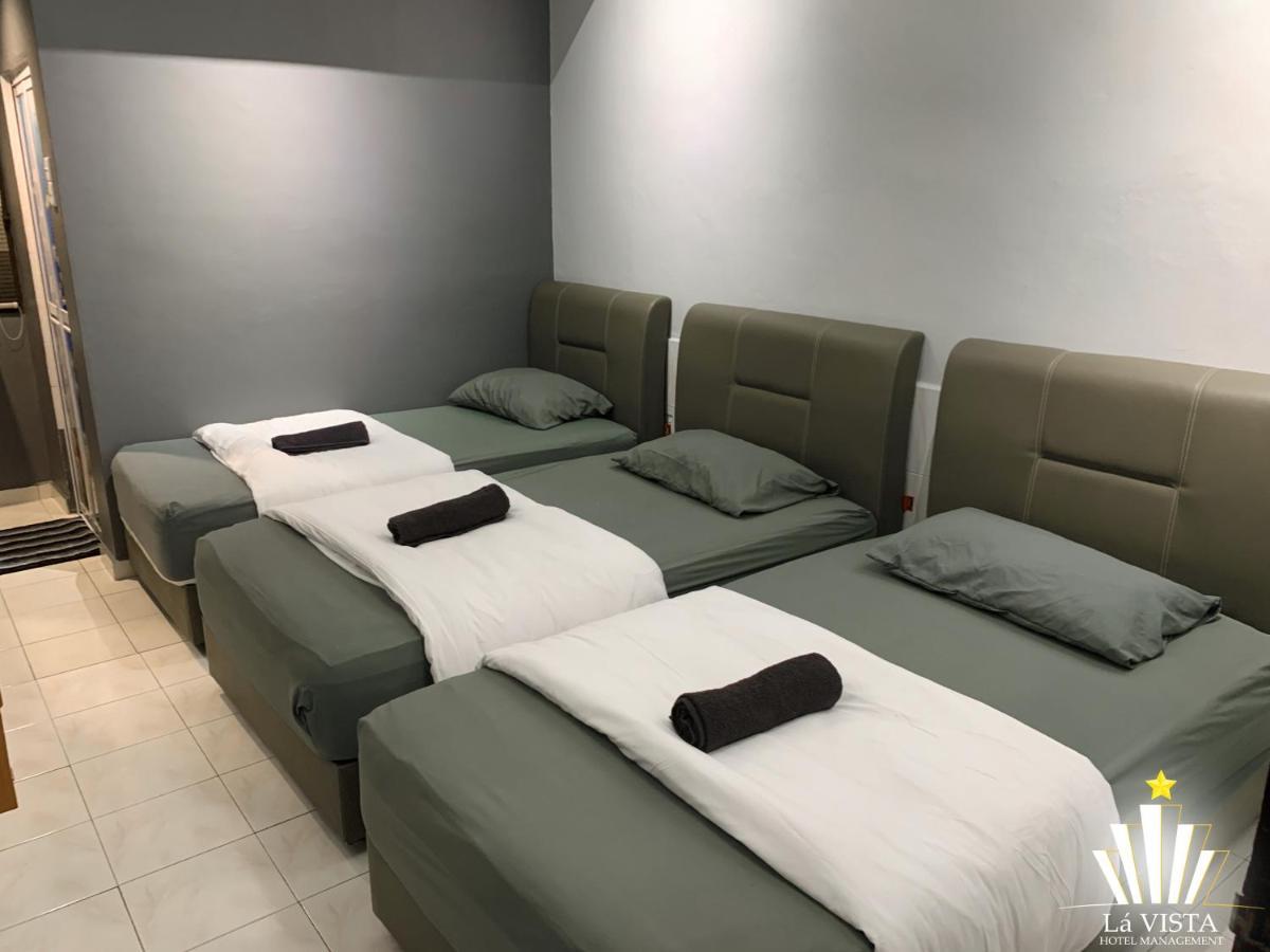 Malim Melaka Homestay エクステリア 写真