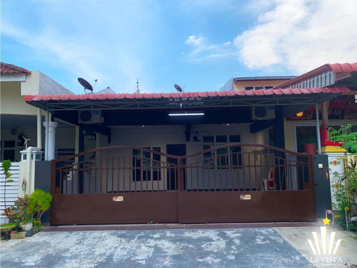 Malim Melaka Homestay エクステリア 写真